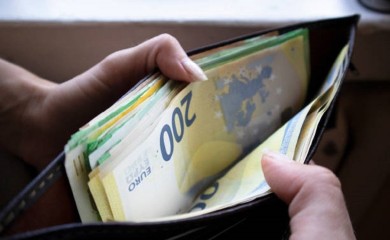Zbog niske finansijske pismenosti domaćinstva gube do 4740 evra