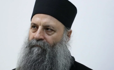 Patrijarhu Porfiriju uručen Orden Nikole Tesle