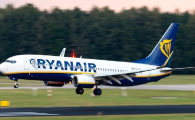 Pijani putnici u avionu napravili haos i razbjesnili ostale putnike (VIDEO)