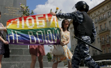 Rusija zabranila promovisanje LGBT zajednice, pedofilije i promjene pola