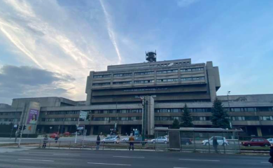 Finansijski problemi: UO BHRT najavio otkaze i prodaju zemljišta, imenovali tri nova urednika na radiju