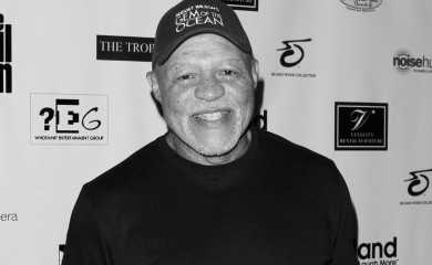 Preminuo glumac Džon Bizli