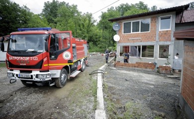 Velika šteta od poplava u Tesliću: Za 30 minuta ostali bez svega