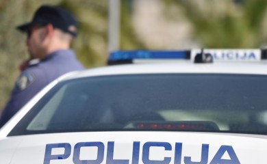 Policija oduzela vozilo zbog 55.414 KM dugovanja za prekršaje