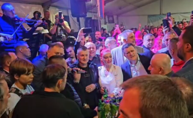 Đajić objavio dio atmosfere sa Kočićevog zbora VIDEO