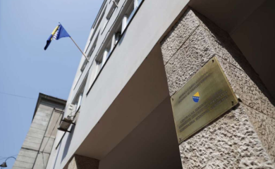 CIK izgubio kredibilitet u javnosti zbog neprofesionalnosti