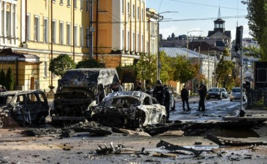 Odjeknulo deset eksplozija: U centru Kijeva sirena za vazdušnu opasnost