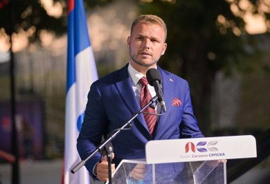Kad marketing ne može sakriti neznanje: Draško Stanivuković od Egziperija napravio ruskog filozofa (VIDEO)