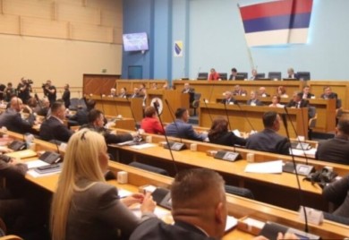 Nepopularni potezi: Ovo su najveći promašaji domaćih političara protekle godine