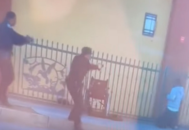Policajci ubili muškarca sa amputiranim nogama (UZNEMIRUJUĆI VIDEO)