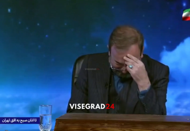 Pogledajte trenutak kada su iranski mediji objavili da je ajatolah Ali Hamnei ubijen: voditelj briznuo u plač (VIDEO)