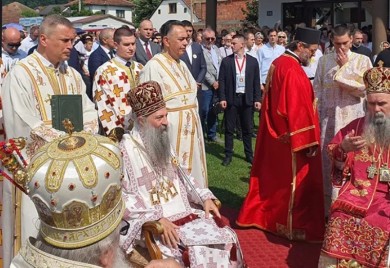 Služen parastos stradalim Srbima iz Podrinja, Porfirije: Ljekovito čuti istinu o stradanju Srba