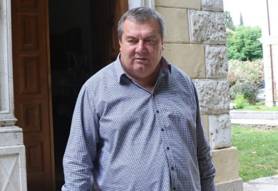 Bivši načelnik Bileće prijavljen za blokadu 596.381 KM opštinskih para