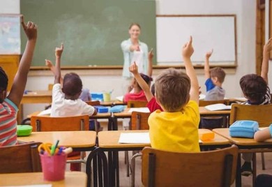 Đaci od danas u školskim klupama