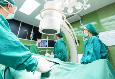 Oglasio se direktor bolnice: Mladiću tokom kolonoskopije probušena crijeva