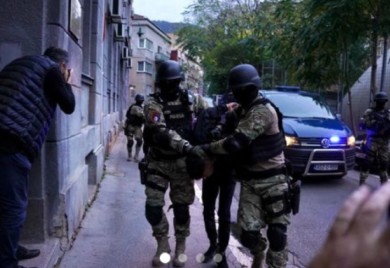Zločin uznemirio BiH! Uhapšeni zbog ubistva Šveđanina dovedeni u MUP KS