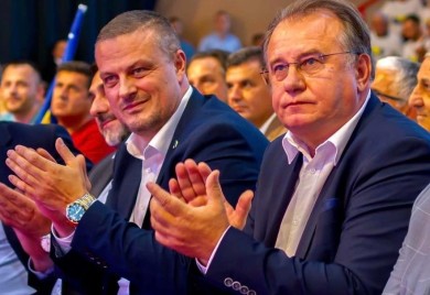 Vojin Mijatović pozvao poslanike SDP da glasaju za opoziciju u Srpskoj