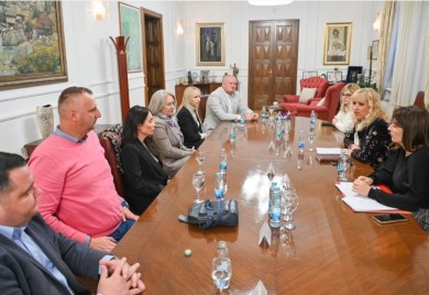 Pomoć za šest banjalučkih srednjih stručnih škola