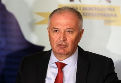 Helez od OBA traži informacije o paradžematima i terorističkim ćelijama