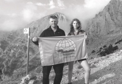 Sutra sahrana prijedorskom pilotu i njegovoj kćerki koji su poginuli u padu aviona