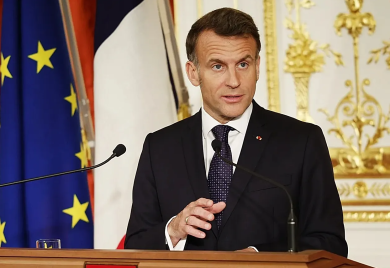 Makron: Trampovi negativni komentari potkopavaju suštinu NATO-a