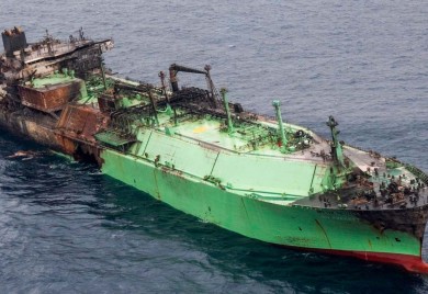 Ruski LNG tanker otkačio se od tegljača kod Libije zbog oluje