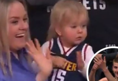 Emotivno nakon pobjede! Jokić mahao supruzi i kćerki, pokazao na svoj prsten VIDEO