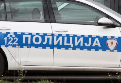 Najmanje dva lica povrijeđena u sudaru tri vozila