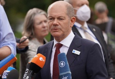 Šolc: Njemačka sa zabrinutošću posmatra nemire u Francuskoj