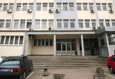Osuđen na tri godine zatvora: Uzgajao marihuanu u dvorištu porodične kuće