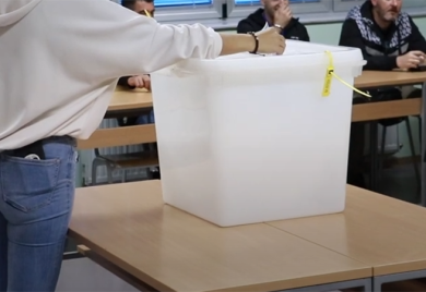 Predsjednik Biračkog odbora prespavao, birači čekali
