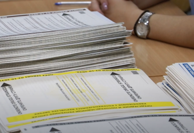 PDP I SDS KRŠE IZBORNU TIŠINU: Na dan izbora šalju SMS poruke građanima da glasaju