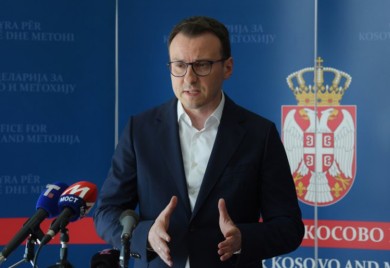 Petković: Srbi se neće odreći svojih registarskih oznaka