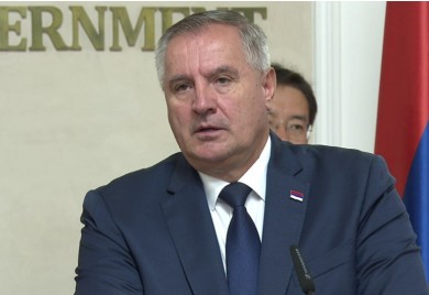 VIŠKOVIĆ: Sve budžetske obaveze redovno se servisiraju