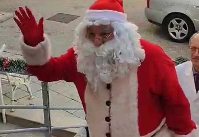 Tradicija duga devet godina: Trebinjski Djed Mraz prvi dao krv (VIDEO)