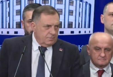 Dodik traži da Banjaluka obezbijedi besplatan prevoz i vrtiće