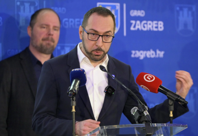 Tomašević: Juče nije bilo ustaškog pozdrava ni „Čavoglava“, HDZ kontroliše Tompsona