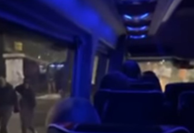 Pogledajte napad huligana na igrače “Radnika” iz Bijeljne (VIDEO)