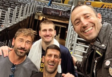 Legendarni glumac objavio fotografiju od milijardu dolara