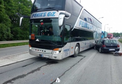 U sudaru autobusa u Šapcu povrijeđeno desetoro djece, vozač uhapšen