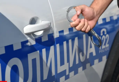Napad na policiju u Banjaluci: Uhapšen maloljetnik koji je osumnjičen da je oštetio "audi" na Starčevici
