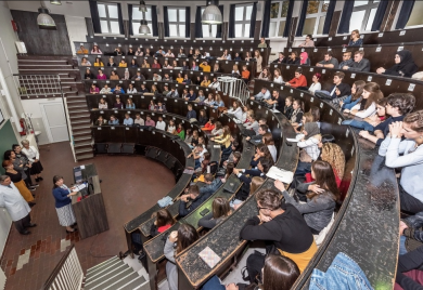 SRBIJA: Počela akademska godina za 45.000 brucoša