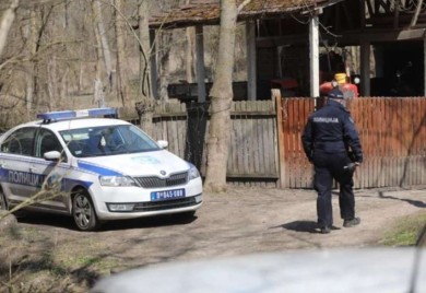 Zbog ljubomore ubio čovjeka: Udario ga čekićem pa uvukao u kuću i izbo nožem