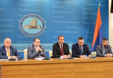 Vlada Srpske pokreće ocjenu ustavnosti Zakona o zemljišnim knjigama FBiH