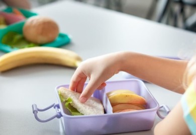 Inicijativa banjalučkog SNSD-a: Osnovcima uvesti besplatnu zdravu užinu