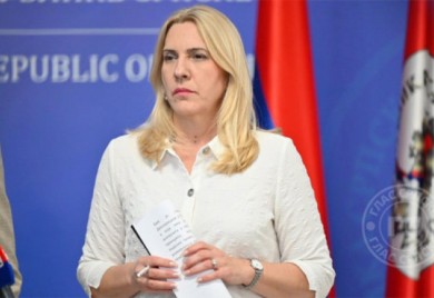 Cvijanović: Bećirović nije prvi koji moljaka za Dodikovu smjenu, ali je prvi koji ništa drugo ne zna da radi