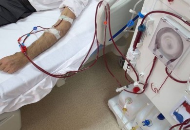 Pacijentima na hemodijalizi dijaspora kupuje novo vozilo