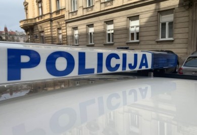 Lažnim predstavljanjem uzeli staricama više desetina hiljada kuna