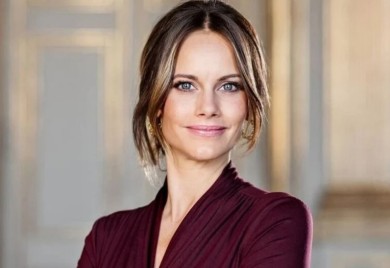 Švedska princeza Sofia je bivša konobarica i zvijezda reality showa, s princom očekuje četvrto dijete