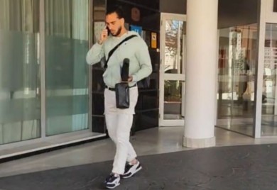Brat Nemanje Gudelja doživio srčani zastoj na terenu, a ova ljepotica mu je velika podrška (FOTO)